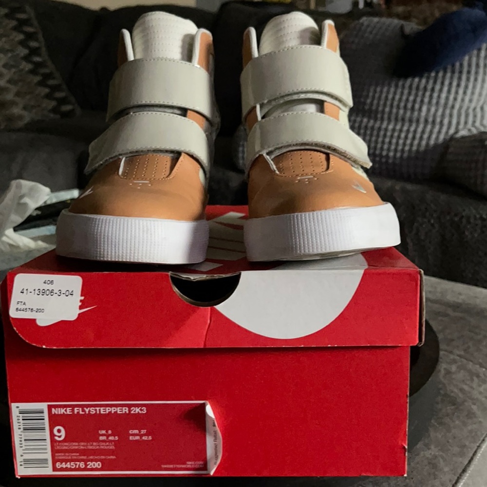 Men’s Nike Flystepper 2K3 Size 9